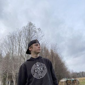 Meet your Posher, Cédrick